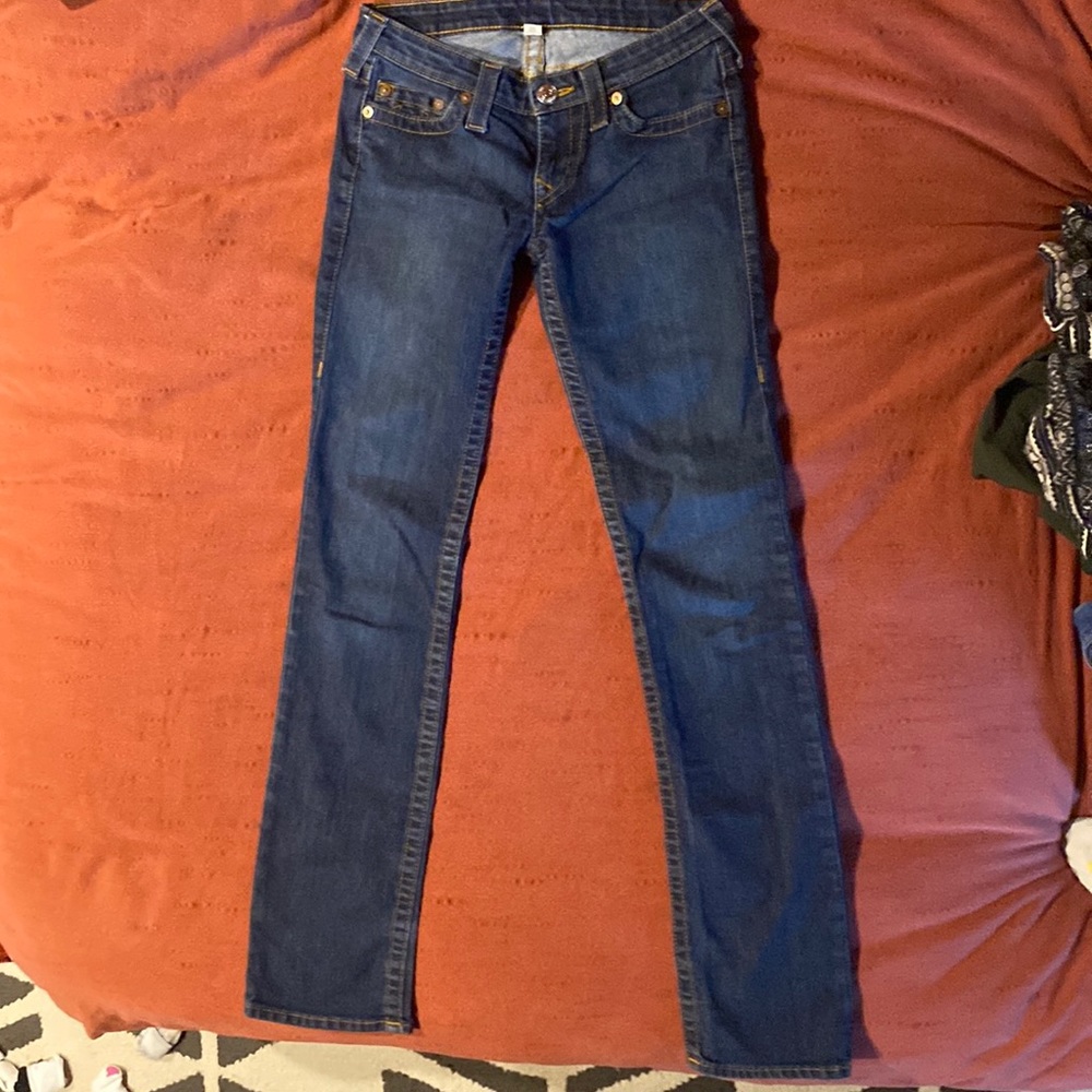 Barely worn size 27 true religion straight leg medium wash